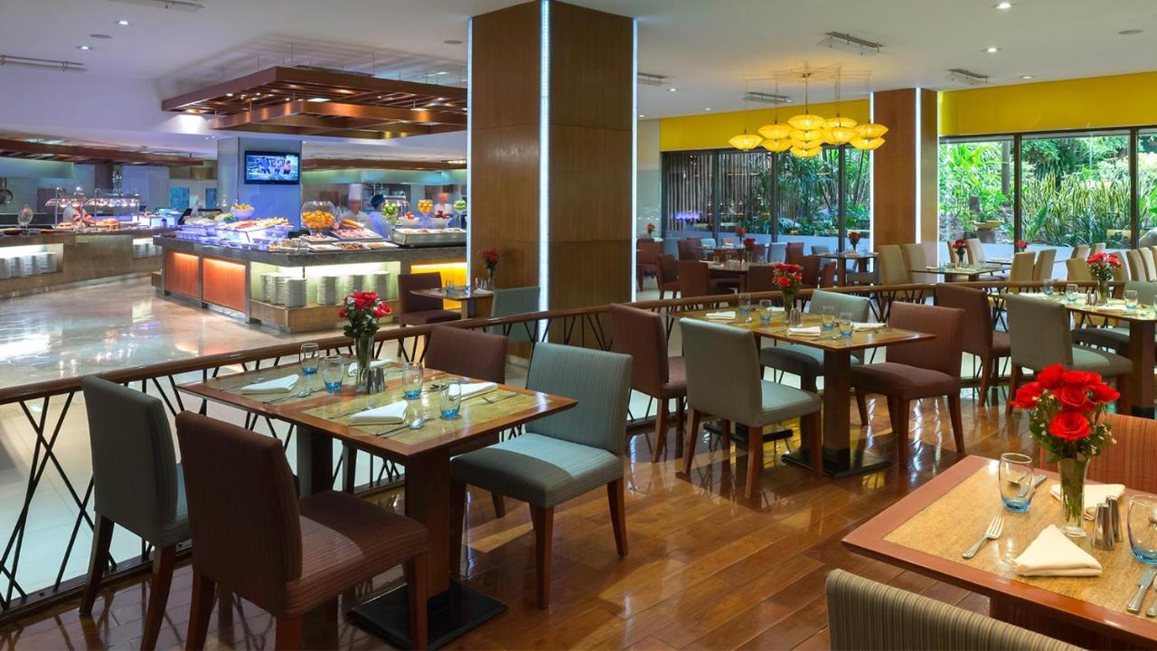 Hotel Marco Polo Plaza Cebu Zewnętrze zdjęcie The Garden Grill