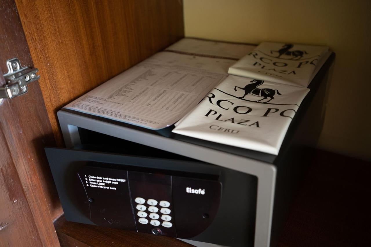 Hotel Marco Polo Plaza Cebu Zewnętrze zdjęcie A safe in a hotel room